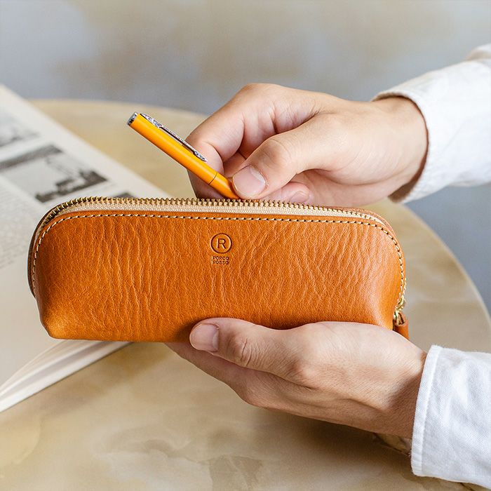 三角ペンケース｜革鞄・革小物のPORCO ROSSO（ポルコロッソ）