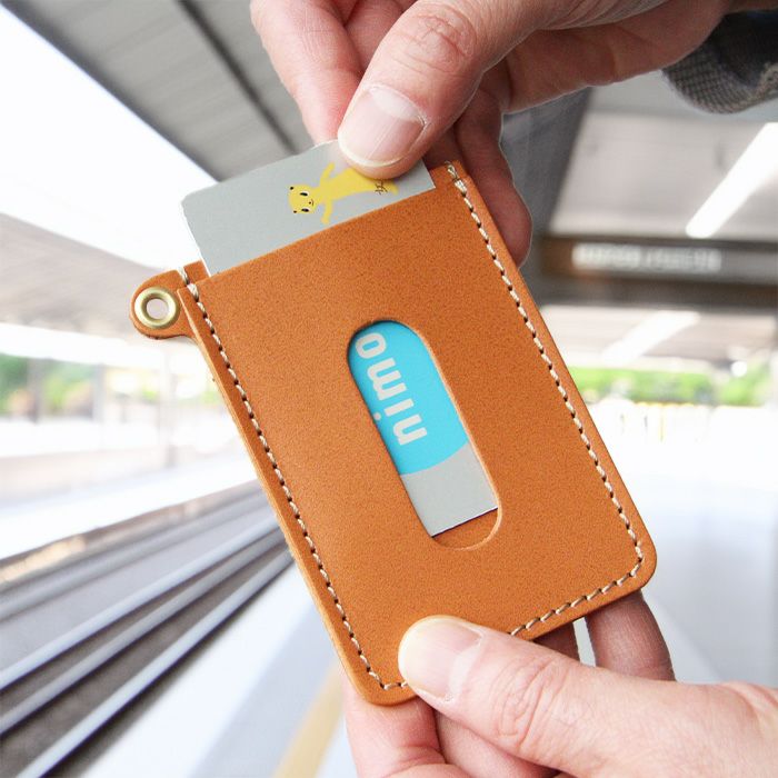 PORCO ROSSO／ハトメ付き縦型パスケース