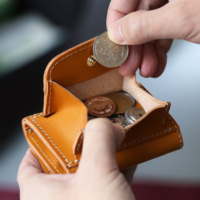 赤い三つ折り財布 専用ページ 楽天市場】財布 三つ折り財布 手のひら財布 -minit- 本革 栃木