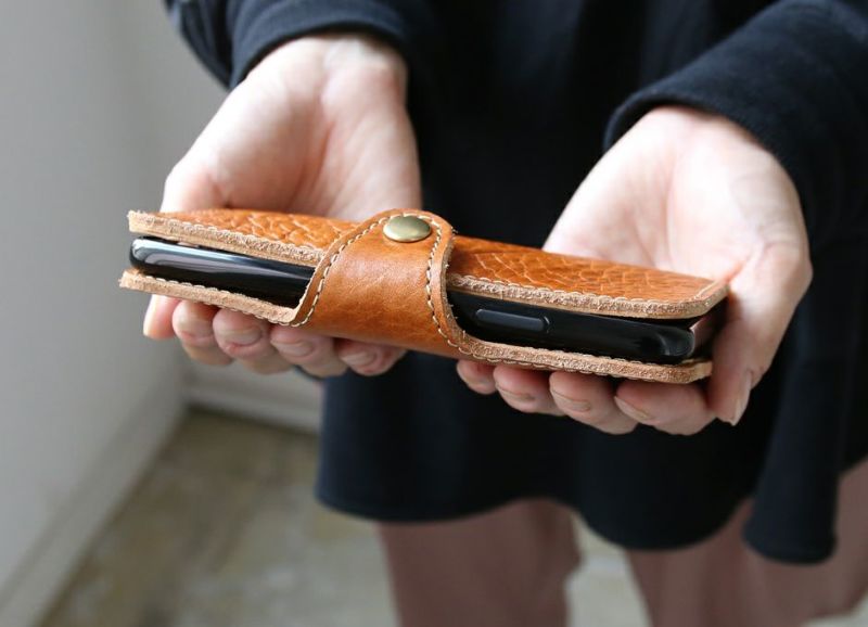 ソフトタイプ iPhoneケース Mサイズ｜革鞄と革小物のPORCO ROSSO