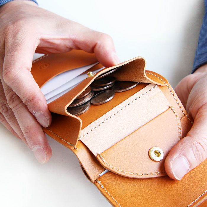 赤い三つ折り財布 専用ページ 楽天市場】【姫路レザー】本革三つ折りミニ財布 シボ 型押し